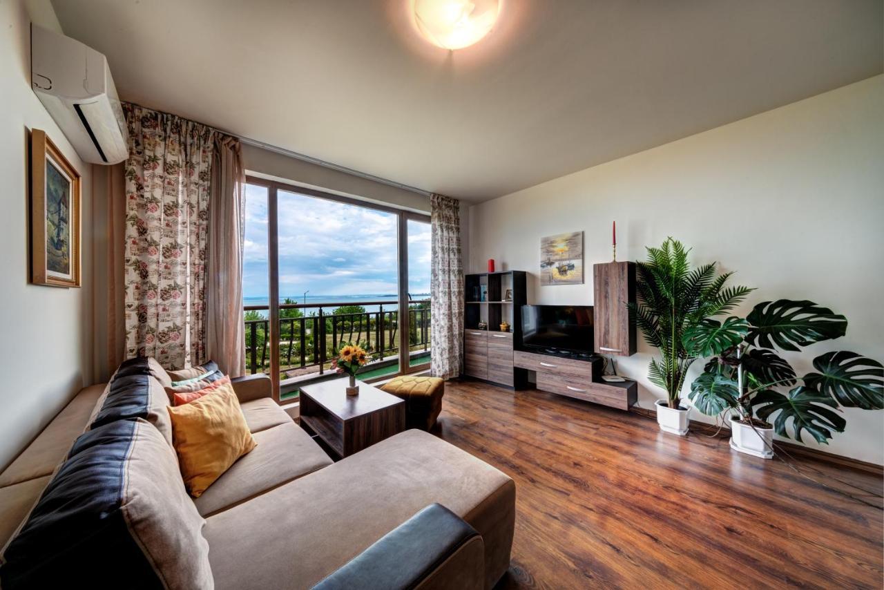 Sea Panorama Apartment - Diamond Beach Sarafovo Бургас Екстериор снимка
