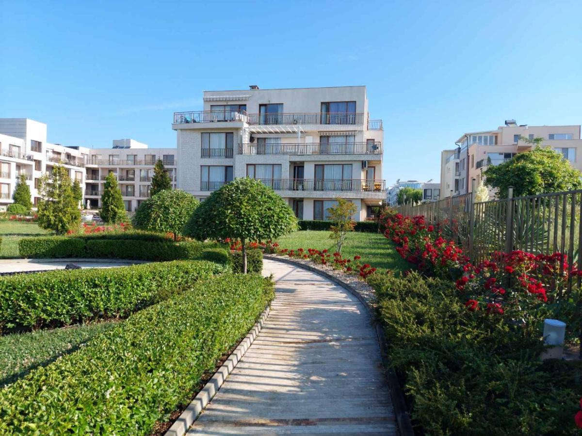Sea Panorama Apartment - Diamond Beach Sarafovo Бургас Екстериор снимка
